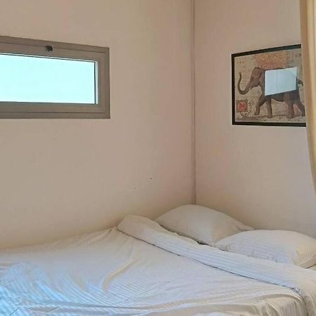 Big Big Terrace Kerem Cosy Studio تل أبيب المظهر الخارجي الصورة